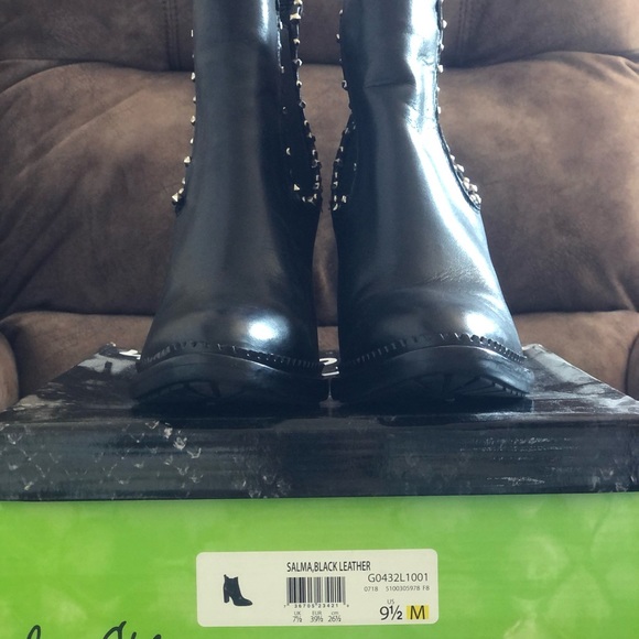 Salma Studded Chelsea Boot - Picture 7 of 8